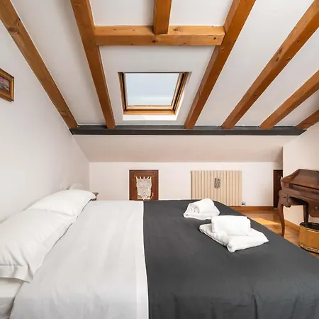 Veronetta Mini Attic Appartamento *
